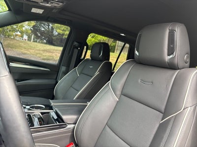 2025 Cadillac Escalade Sport