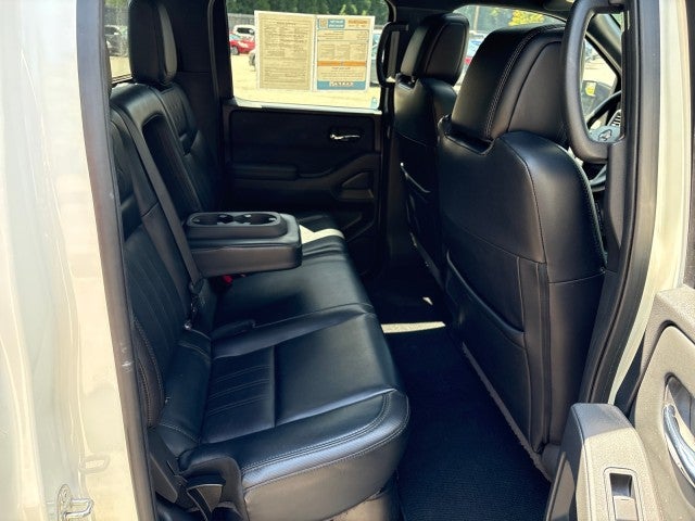 2022 Nissan Frontier Crew Cab PRO-4X 4x4