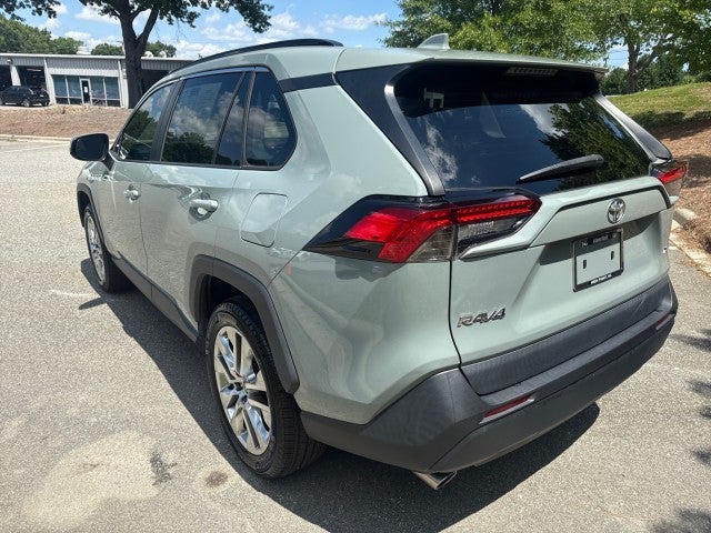 2020 Toyota RAV4 XLE Premium