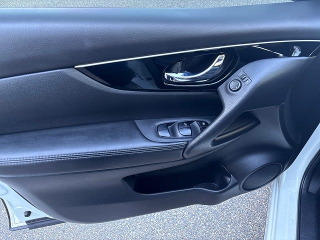 2017 Nissan Rogue Sport SL