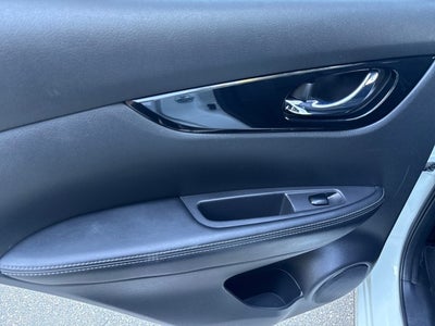 2017 Nissan Rogue Sport SL