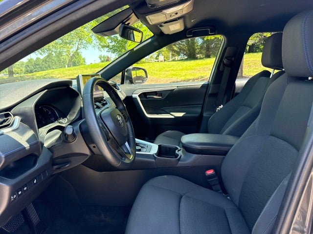 2023 Toyota RAV4 Hybrid SE