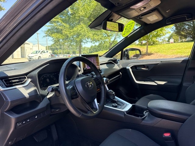 2023 Toyota RAV4 Hybrid SE