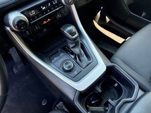 2023 Toyota RAV4 Hybrid SE