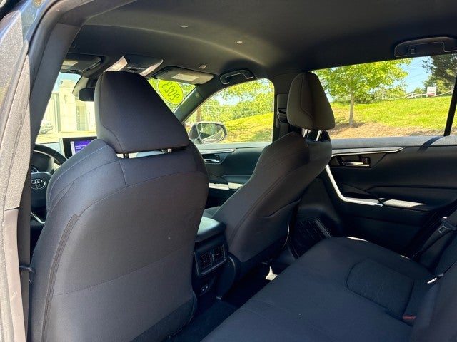 2023 Toyota RAV4 Hybrid SE