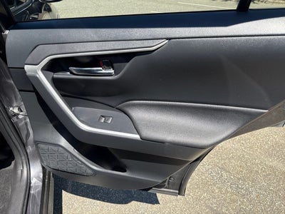 2023 Toyota RAV4 Hybrid SE