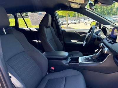 2023 Toyota RAV4 Hybrid SE