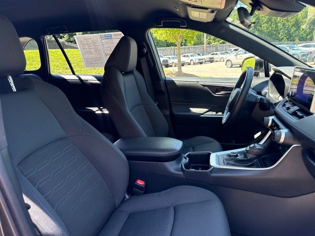 2023 Toyota RAV4 Hybrid SE