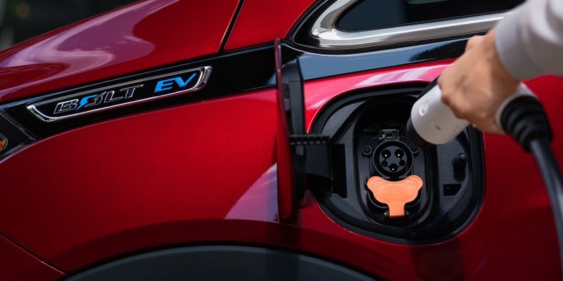 2021 Chevrolet Bolt EV Grab Plug